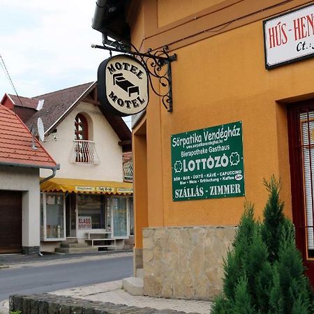 Soerpatika Vendeghaz Hotel Badacsonytomaj Exterior photo